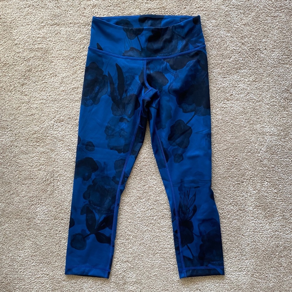 Lululemon Wunder Under Cropped Leggings